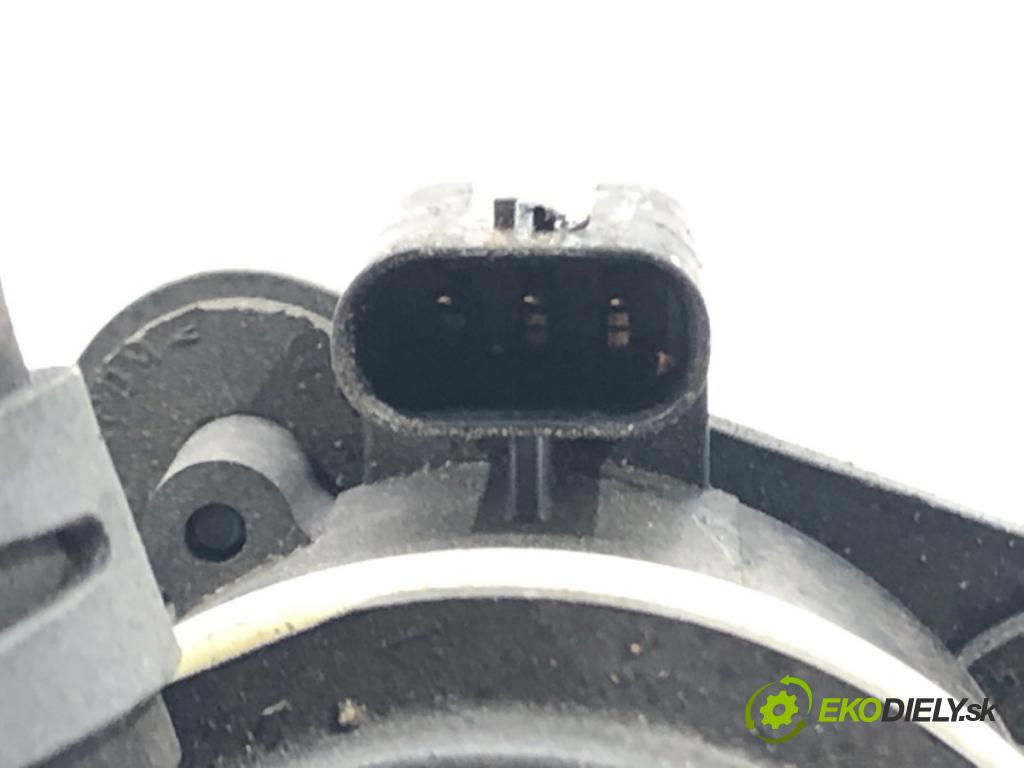 AUDI A4 B8 (8K2) 2007 - 2015    2.0 TFSI quattro 165 kW [224 KM] benzyna 2013 - 20  DALŠÍ: pumpa vody 06D121601B (Vodní pumpy)