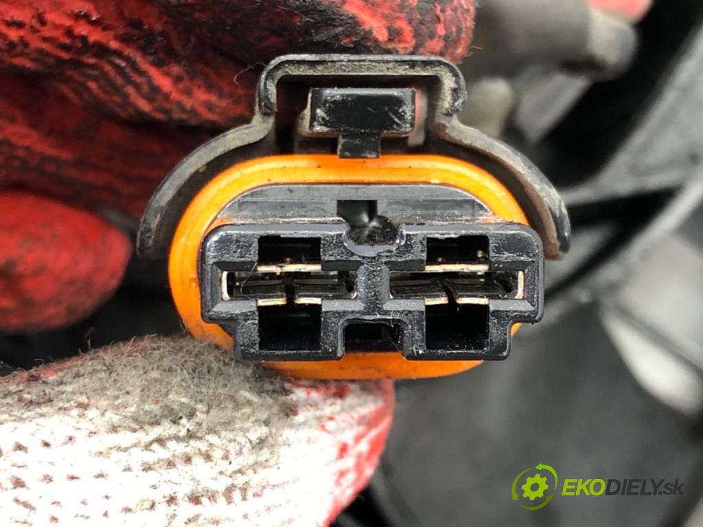 FORD MONDEO III Turnier (BWY) 2000 - 2007    2.0 16V TDDi / TDCi 85 kW [115 KM] olej napędowy 2  Ventilátor chladiča 5S71-8C607-BD (Ventilátory)