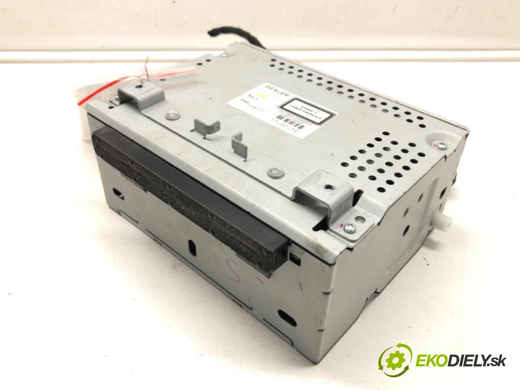 FORD FIESTA VI (CB1, CCN) 2008 - 2022    1.6 TDCi 70 kW [95 KM] olej napędowy 2010 - 2015  RADIO AA6T-18C815-AF (Audio zariadenia)