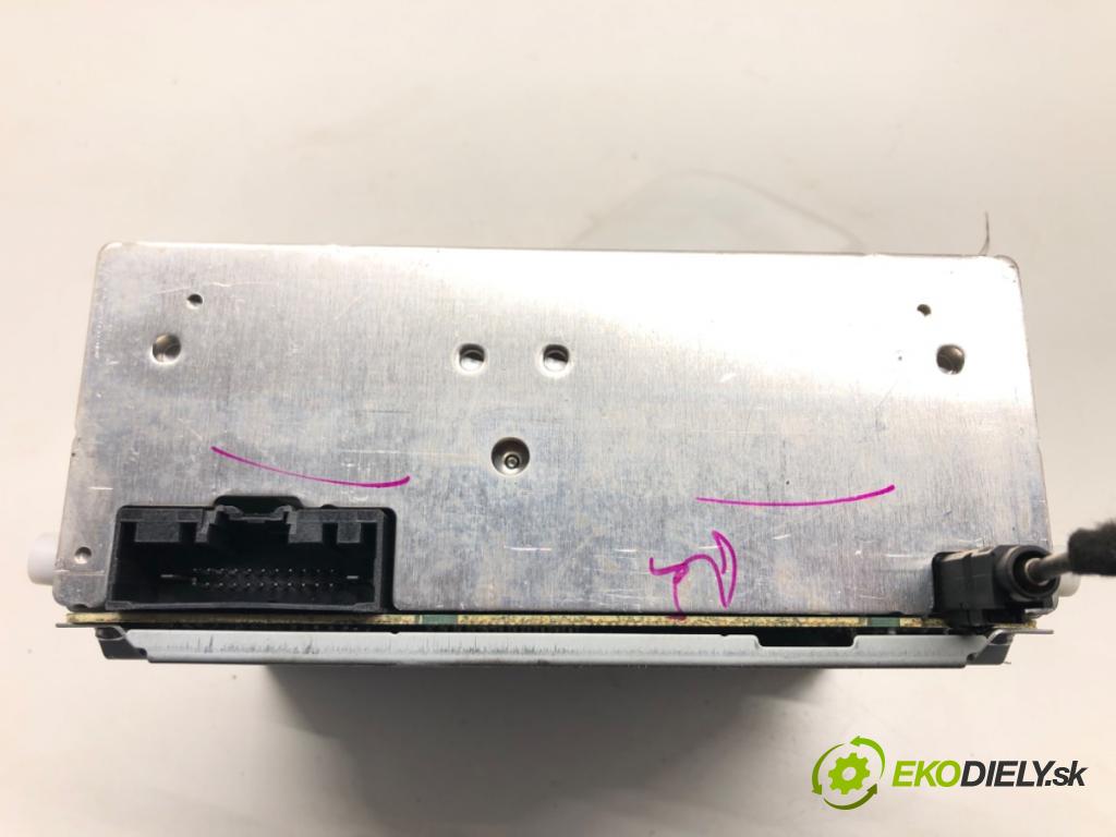 FORD FIESTA VI (CB1, CCN) 2008 - 2022    1.6 TDCi 70 kW [95 KM] olej napędowy 2010 - 2015  RADIO AA6T-18C815-AF (Audio zariadenia)