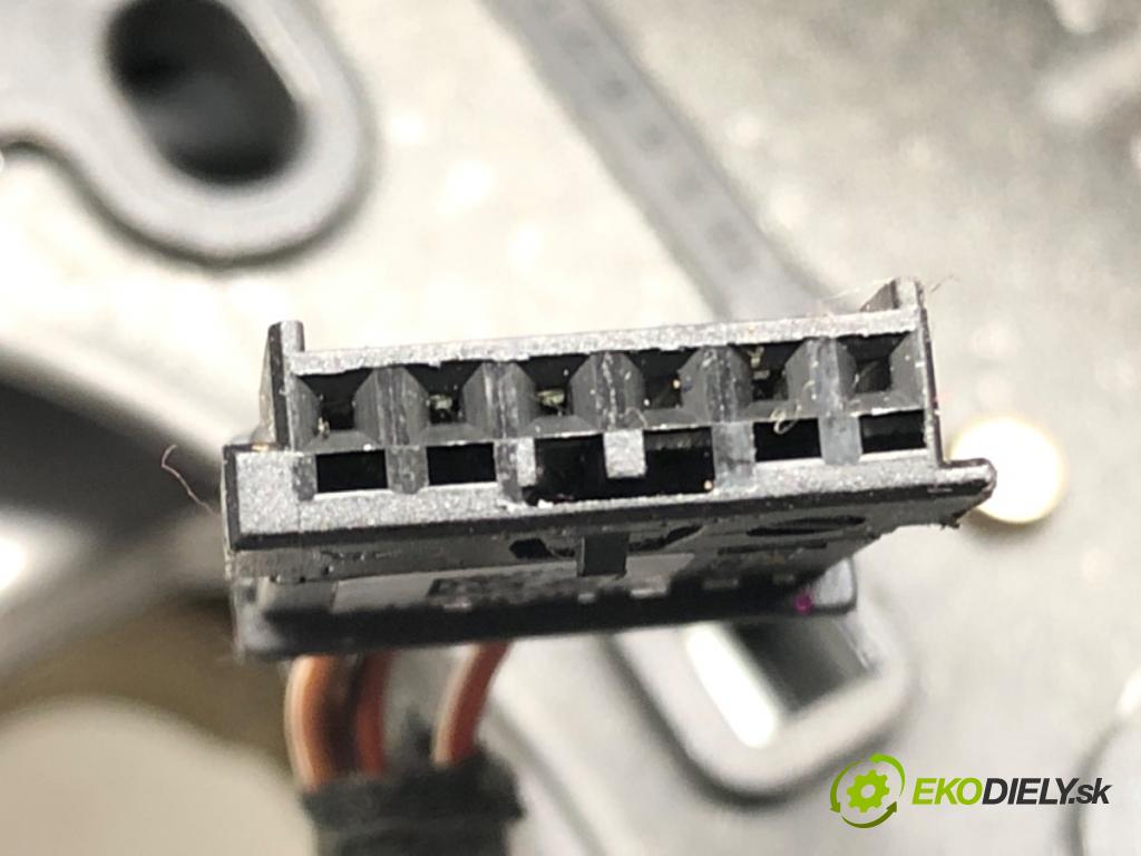 BMW 5 (E60) 2001 - 2010    520 d 120 kW [163 KM] olej napędowy 2005 - 2009  Volant  (Volanty)