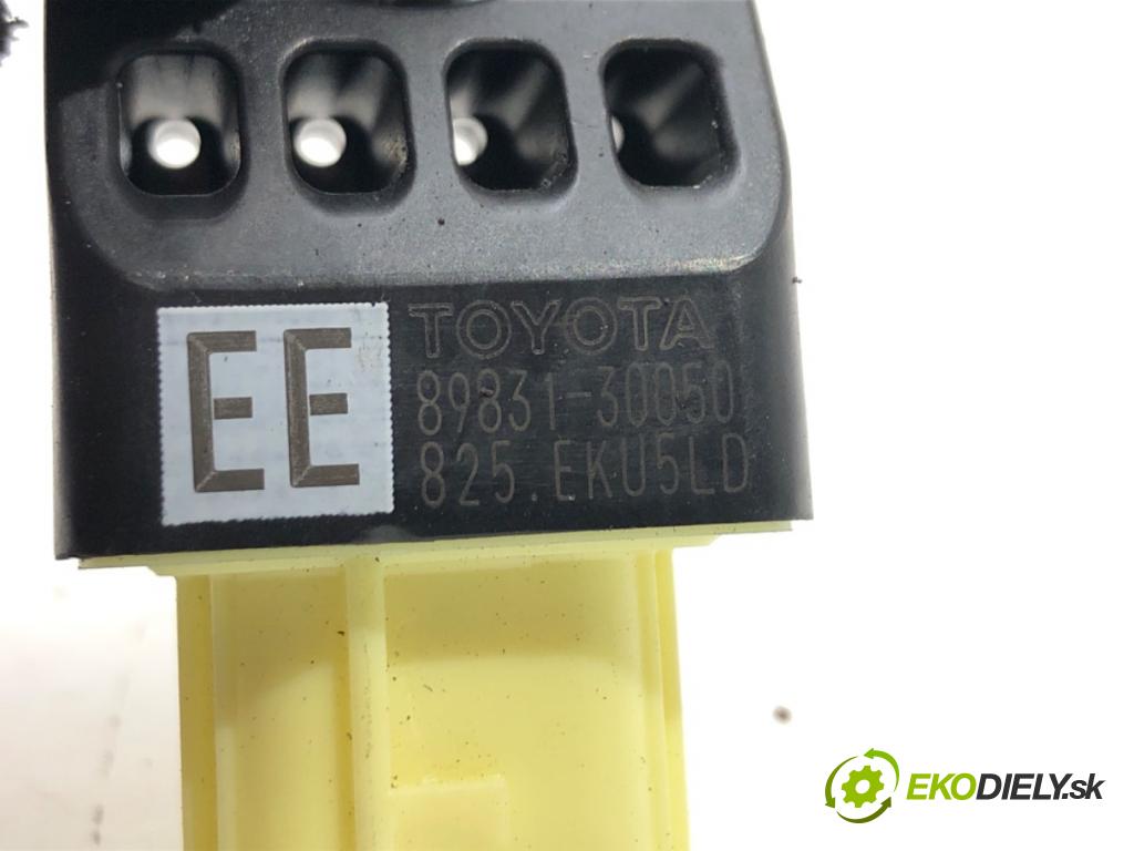 LEXUS GS (_L1_) 2011 - 2022    300h (AWL10_) 133 kW [181 KM] Hybryda silnik benzy  Snímač nárazu 89831-30050 (Snímače nárazu)