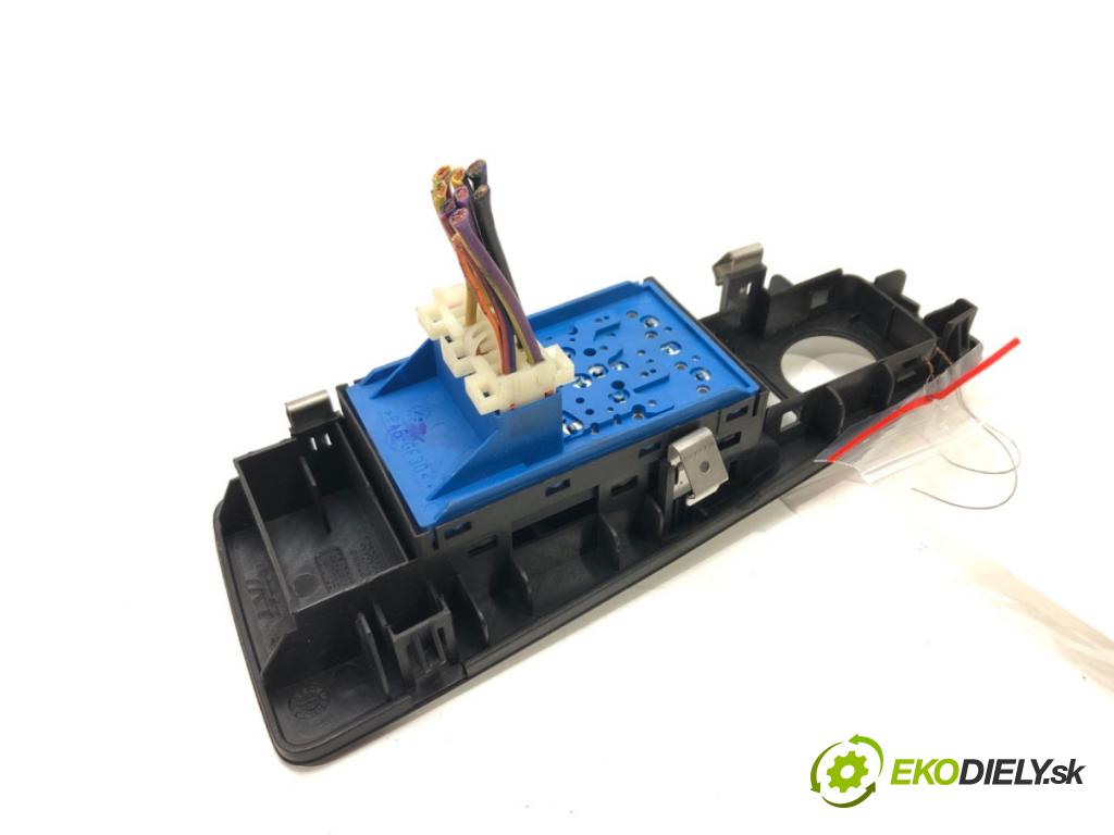 FIAT GRANDE PUNTO (199_) 2005 - 2022    1.4 (199AXB11, 199AXB1A, 199BXB1A, 199AXL1A) 57 kW  Prepínač okien  (Prepínače, spínače, tlačidlá a ovládače kúrenia)