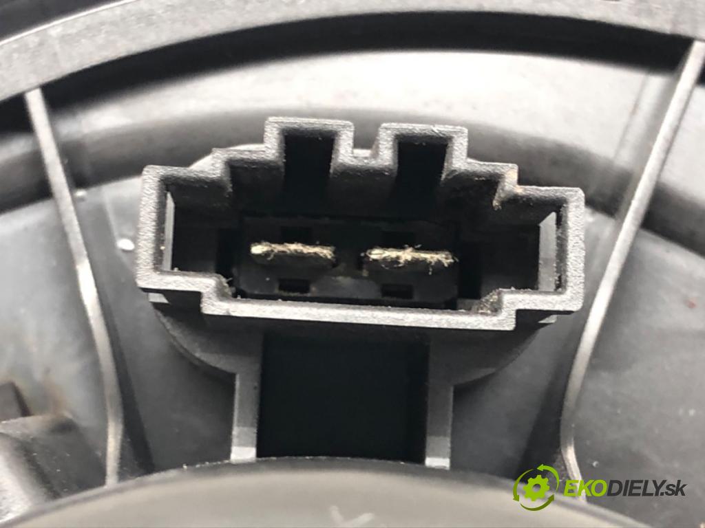 SKODA OCTAVIA II Combi (1Z5) 2004 - 2013    1.6 75 kW [102 KM] benzyna 2004 - 2013  ventilátor kúrenia 1K1819015