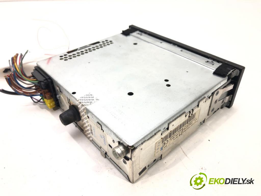 VW GOLF IV Variant (1J5) 1999 - 2006    1.9 TDI 66 kW [90 KM] olej napędowy 1999 - 2006  RADIO 1J0035186D (Audio zariadenia)