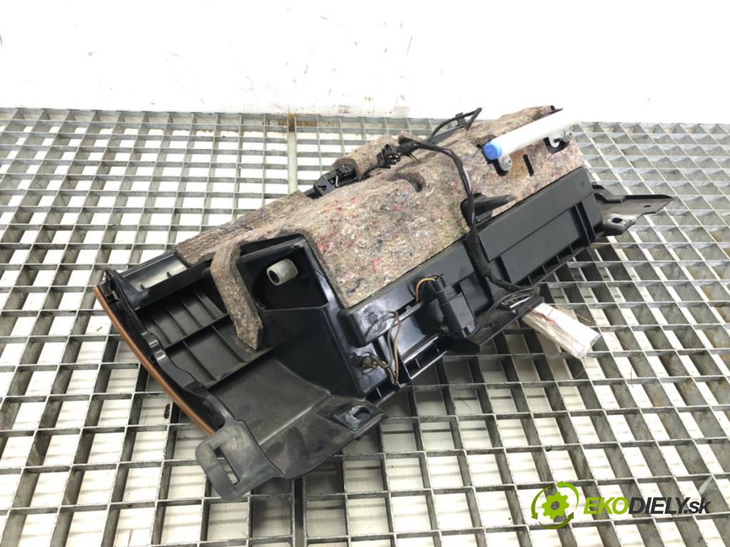 JAGUAR XJ (X351) 2009 - 2022    3.0 SDV6 202 kW [275 KM] olej napędowy 2009 - 2016  Priehradka, kastlík spolujazdca  (Priehradky, kastlíky)