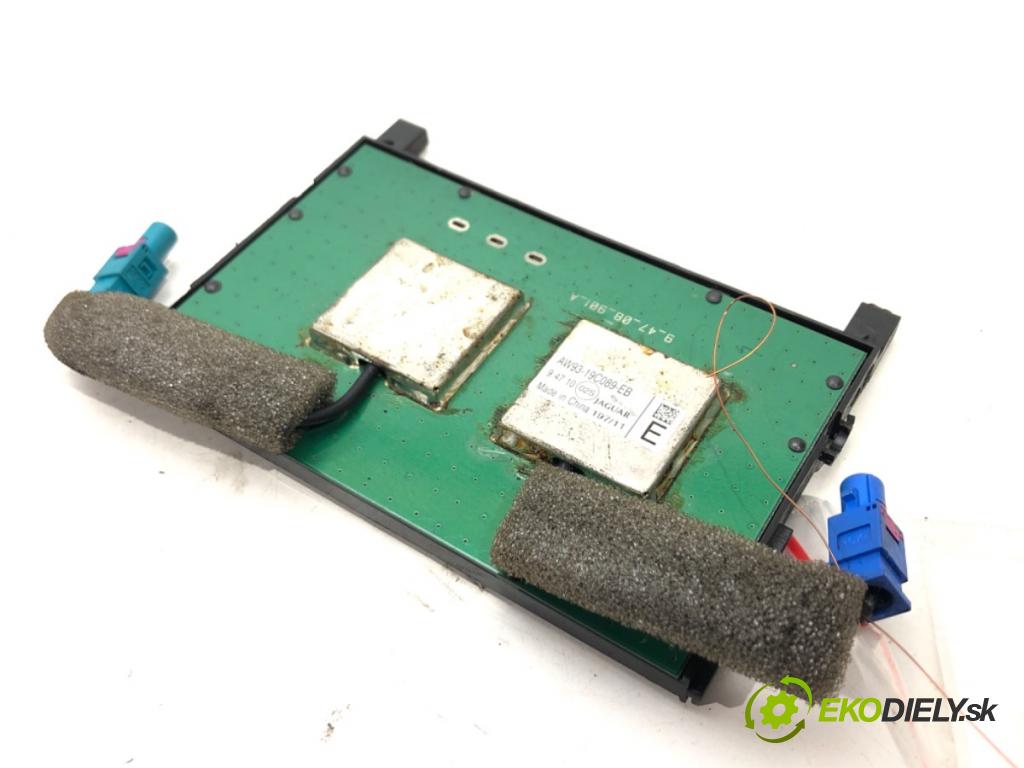 JAGUAR XJ (X351) 2009 - 2022    3.0 SDV6 202 kW [275 KM] olej napędowy 2009 - 2016  Zosilňovač Antenní: AW93-19C089-EB (Zosilňovače)