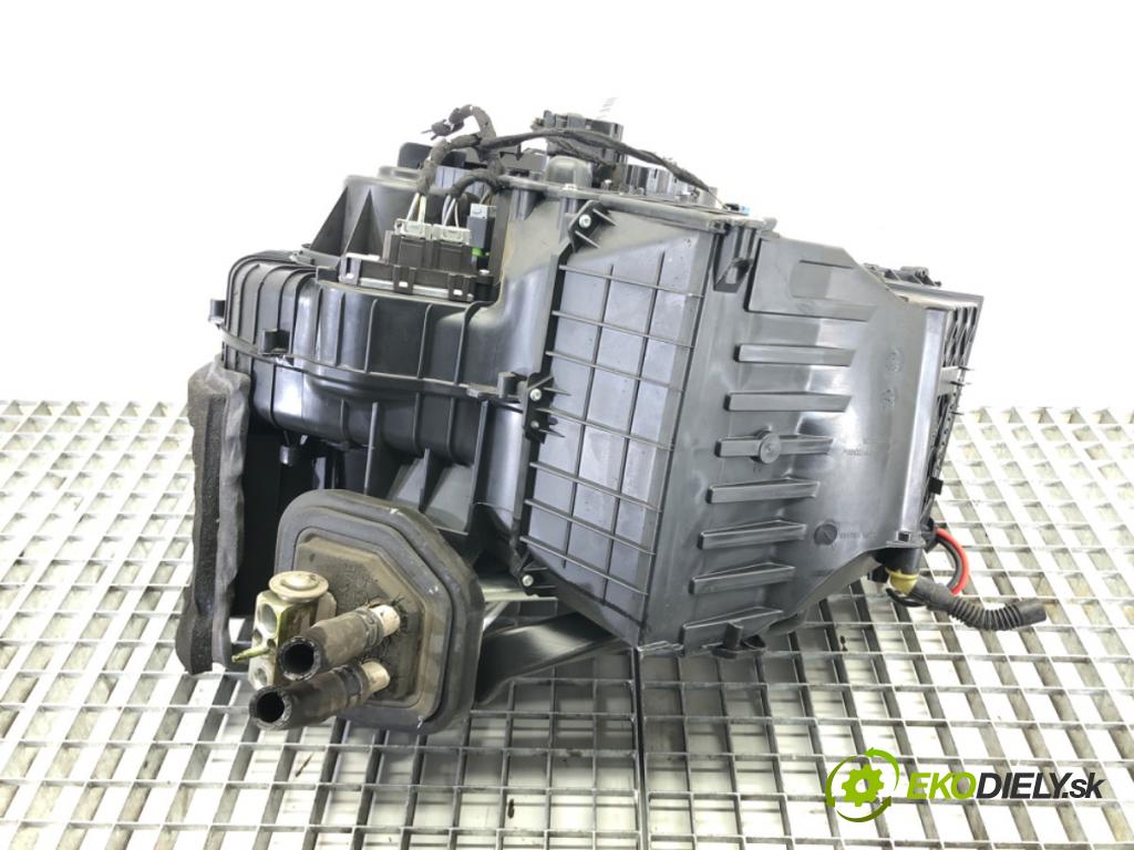 FORD MONDEO IV Turnier (BA7) 2007 - 2015    2.0 TDCi 103 kW [140 KM] olej napędowy 2007 - 2015  Výhrevné teleso, radiátor kúrenia komplet KOMBAJN 7G91-19B555-EK (Radiátory kúrenia)