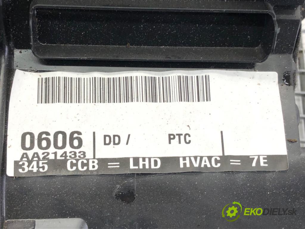 FORD MONDEO IV Turnier (BA7) 2007 - 2015    2.0 TDCi 103 kW [140 KM] olej napędowy 2007 - 2015  Výhrevné teleso, radiátor kúrenia komplet KOMBAJN 7G91-19B555-EK (Radiátory kúrenia)