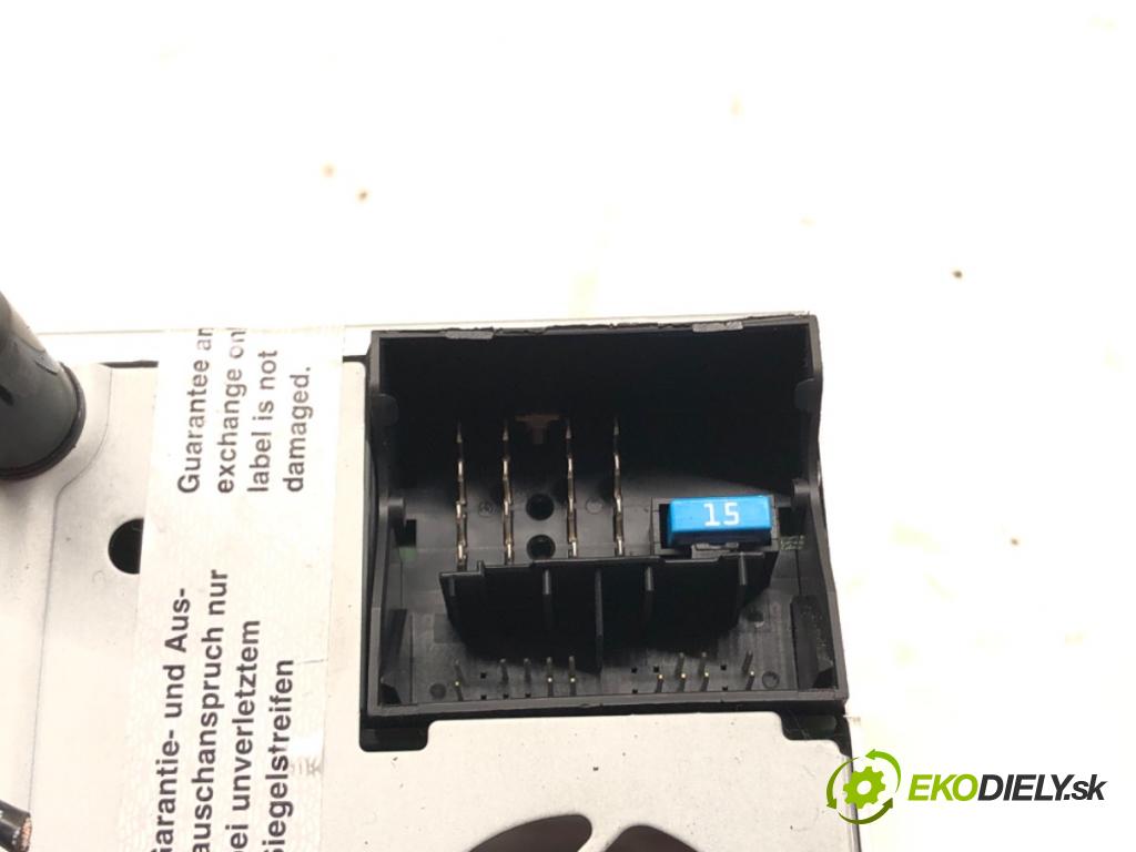 OPEL CORSA D (S07) 2006 - 2014    1.2 (L08, L68) 63 kW [86 KM] benzyna 2009 - 2014  RADIO 13289917 (Audio zariadenia)