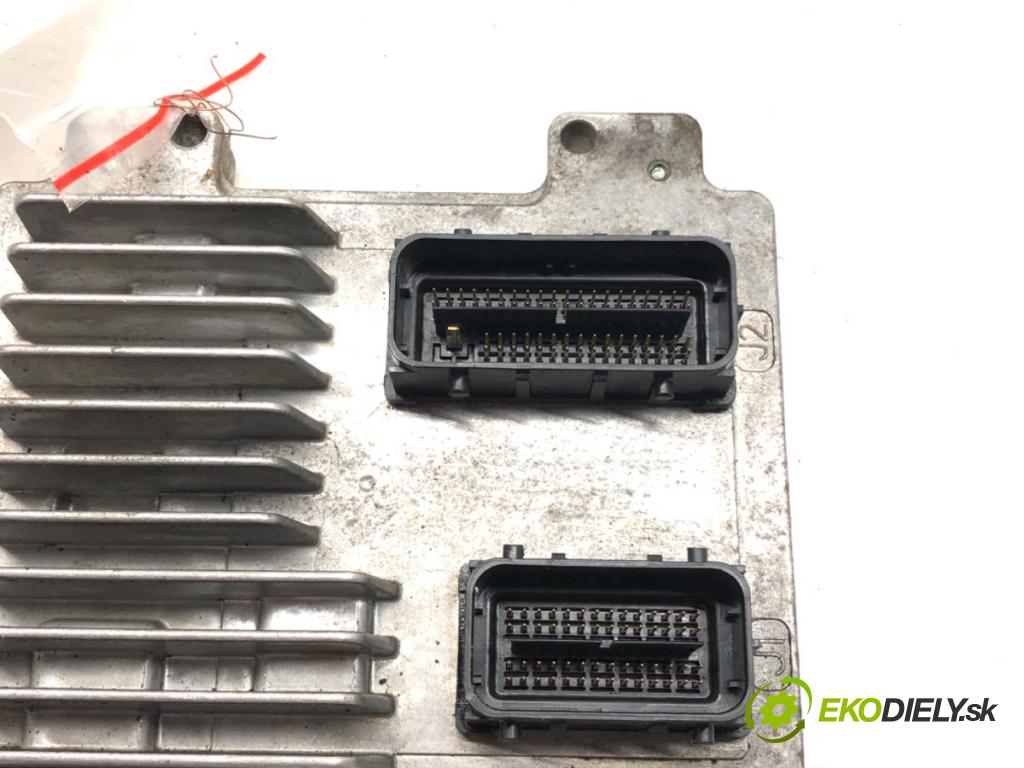 OPEL CORSA D (S07) 2006 - 2014    1.2 (L08, L68) 63 kW [86 KM] benzyna 2009 - 2014  riadiaca jednotka Motor 55577839 (Riadiace jednotky)