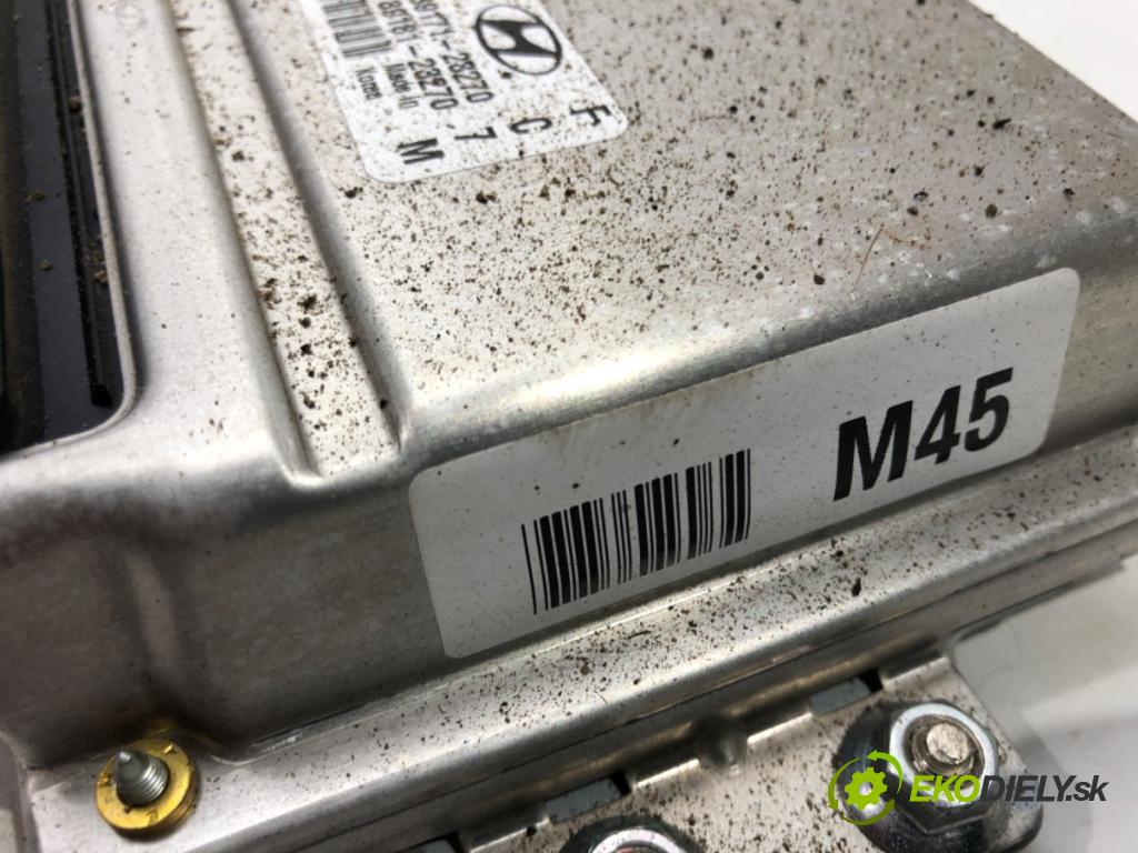 HYUNDAI TUCSON (JM) 2004 - 2022    2.0 LPG 104 kW [141 KM] Benzyna / gaz samochodowy   riadiaca jednotka Motor 39181-23270 (Riadiace jednotky)