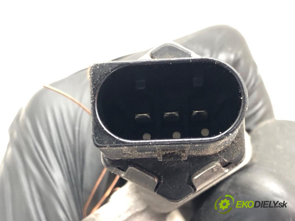 SKODA FABIA III Kombi (NJ5) 2014 - 2022    1.0 TSI 70 kW [95 KM] benzyna 2014 - 2022  Lišta vstrekovacia 04C133320G 04E906036AT (Vstrekovacie lišty)