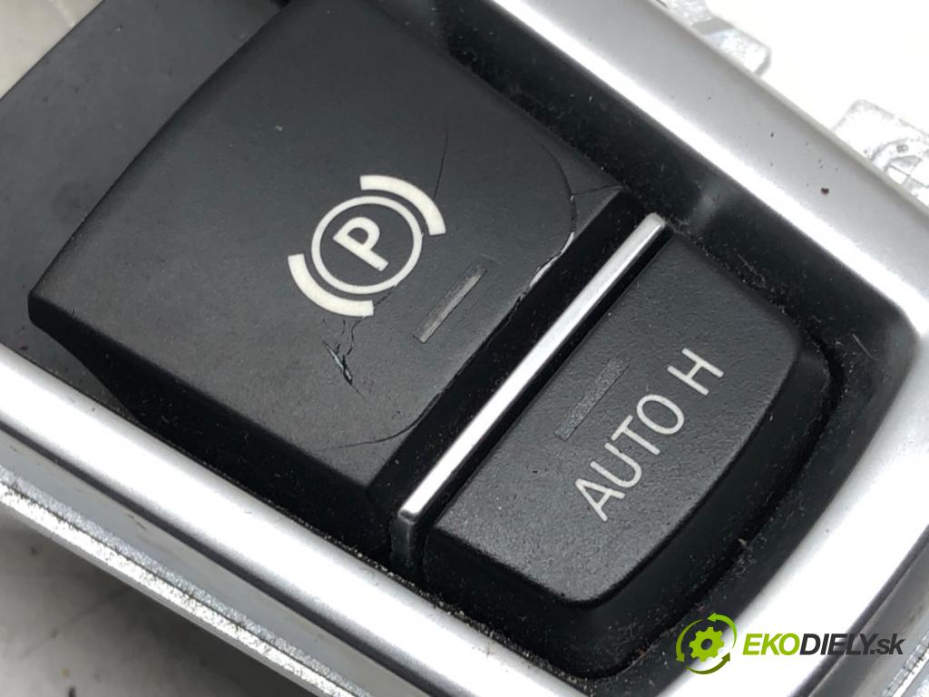 BMW 7 (F01, F02, F03, F04) 2008 - 2015    750 i, Li xDrive 300 kW [408 KM] benzyna 2009 - 20  Prepínač brzdy ručnej brzdy 9159997 (Prepínače, spínače, tlačidlá a ovládače kúrenia)