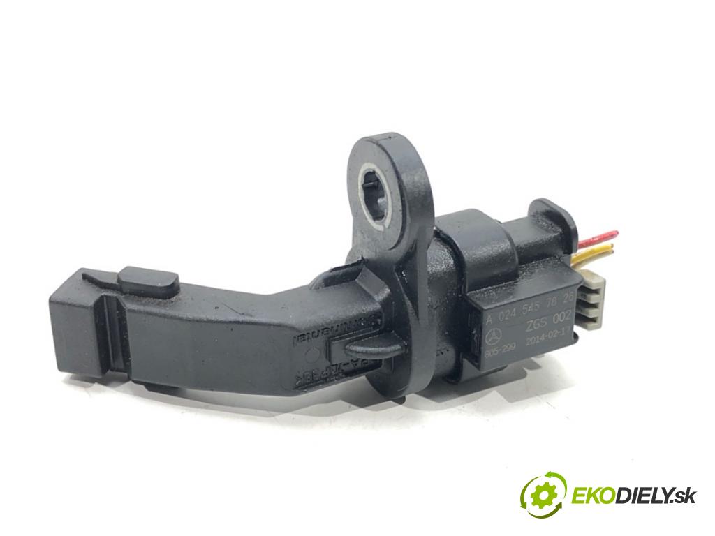 MERCEDES-BENZ CLA coupe (C117) 2013 - 2019    CLA 250 4-matic (117.346) 155 kW [211 KM] benzyna   snímač pozice hřídele klikového A0245457826 (Snímače polohy kliky, vačky)