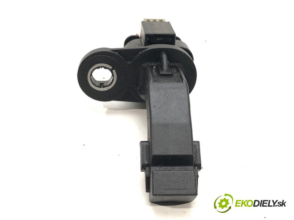 MERCEDES-BENZ CLA coupe (C117) 2013 - 2019    CLA 250 4-matic (117.346) 155 kW [211 KM] benzyna   snímač pozice hřídele klikového A0245457826 (Snímače polohy kliky, vačky)