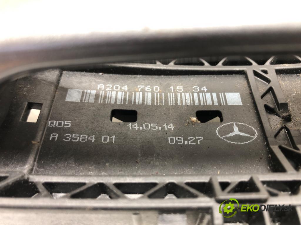 MERCEDES-BENZ CLA coupe (C117) 2013 - 2019    CLA 250 4-matic (117.346) 155 kW [211 KM] benzyna   Kľučka vonkajšia ľavy predný A2047601534