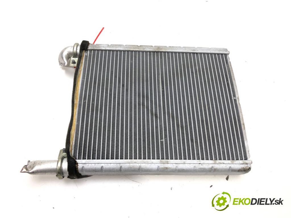 MERCEDES-BENZ CLA coupe (C117) 2013 - 2019    CLA 250 4-matic (117.346) 155 kW [211 KM] benzyna   Výhrevné teleso, radiátor kúrenia  (Radiátory kúrenia)