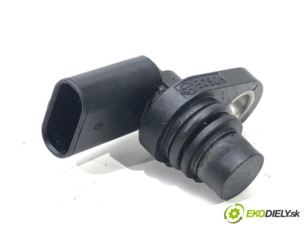 MERCEDES-BENZ CLA coupe (C117) 2013 - 2019    CLA 250 4-matic (117.346) 155 kW [211 KM] benzyna   snímač pozice vačkového hřídele A2709050400 (Snímače polohy kliky, vačky)