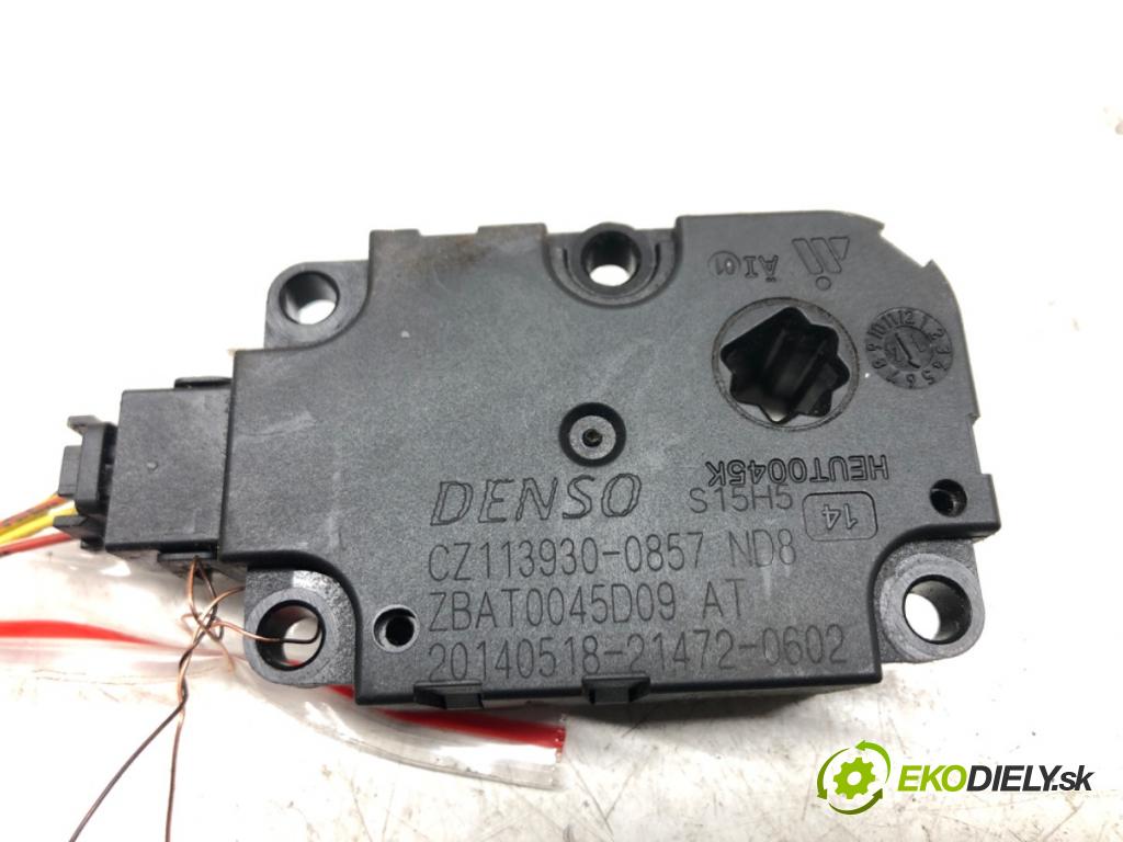 MERCEDES-BENZ CLA coupe (C117) 2013 - 2019    CLA 250 4-matic (117.346) 155 kW [211 KM] benzyna   Motorček kúrenia CZ113930-0857 (Motorčeky kúrenia)