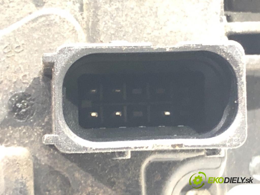 OPEL ZAFIRA B Nadwozie pełne/minivan (A05) 2005 - 2015    1.9 CDTI VAN (M75) 110 kW [150 KM] olej napędowy 2  zámok dveře pravý přední část 13210749