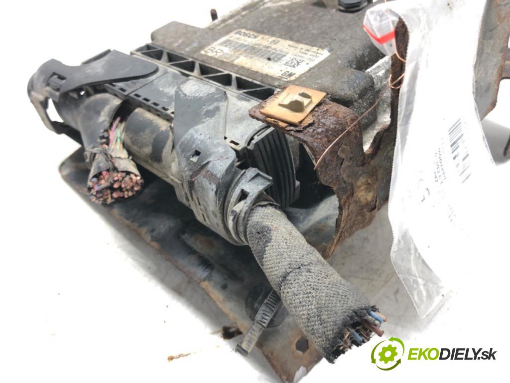 OPEL ZAFIRA B Nadwozie pełne/minivan (A05) 2005 - 2015    1.9 CDTI VAN (M75) 110 kW [150 KM] olej napędowy 2  riadiaca jednotka Motor 0281012549 55198922 (Riadiace jednotky)