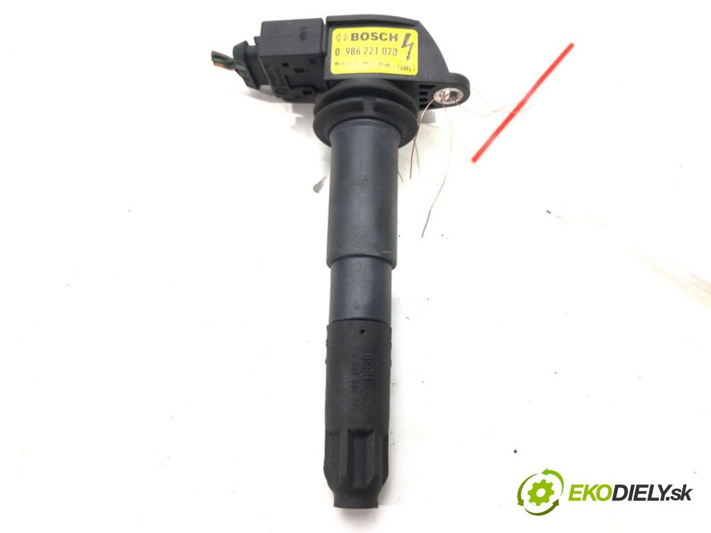 PORSCHE CAYENNE (9PA) 2002 - 2010    S 4.5 250 kW [340 KM] benzyna 2002 - 2007  Cievka zapaľovacia 0986221070 (Zapaľovacie cievky, moduly)