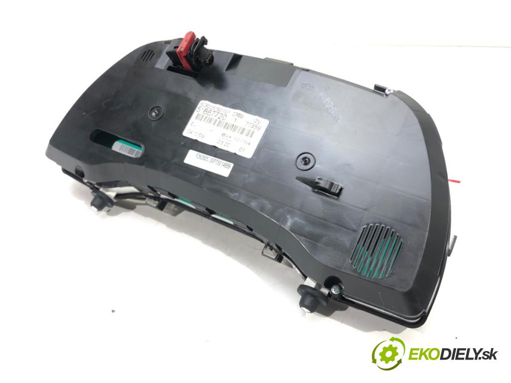 FIAT DOBLO Autobus (263_) 2009 - 2022    1.4 (263AXA1A) 70 kW [95 KM] benzyna 2010 - 2022  Prístrojovka 51867720 (Prístrojové dosky, displeje)