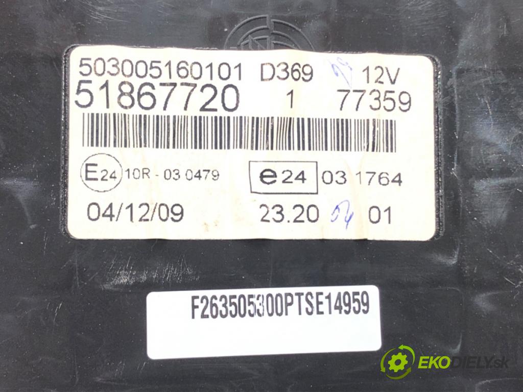 FIAT DOBLO Autobus (263_) 2009 - 2022    1.4 (263AXA1A) 70 kW [95 KM] benzyna 2010 - 2022  Prístrojovka 51867720 (Prístrojové dosky, displeje)