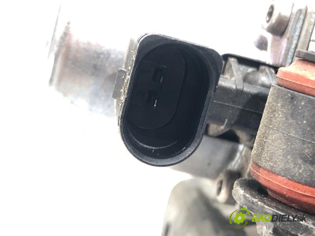 AUDI A5 (8T3) 2007 - 2017    2.0 TDI 140 kW [190 KM] olej napędowy 2013 - 2017  Magnetický ventil vody 8J0121324 (Ostatné)