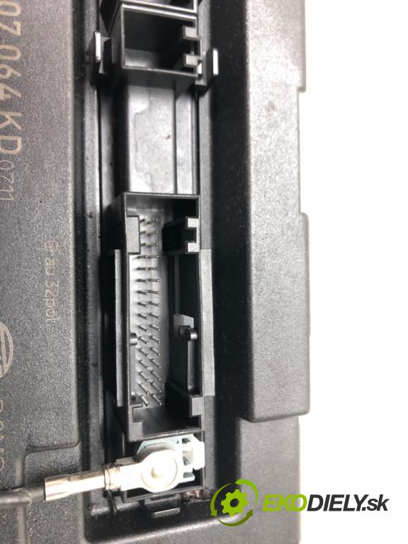 AUDI A5 (8T3) 2007 - 2017    2.0 TDI 140 kW [190 KM] olej napędowy 2013 - 2017  Modul komfortu 8K0907064KD (Moduly komfortu)