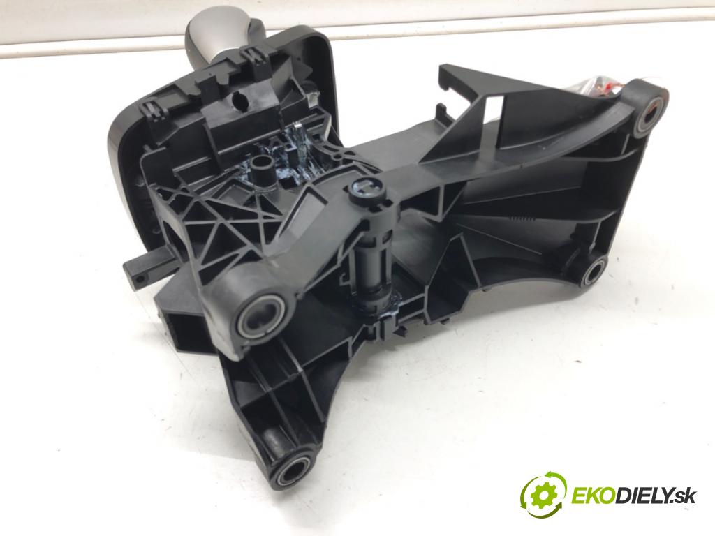 SUZUKI SX4 S-CROSS (JY) 2013 - 2022    1.4 Hybrid (Mild Hybrid) (AKK 414) 95 kW [129 KM]   Kulisa 75G413 (Rýchlostné páky / kulisy)