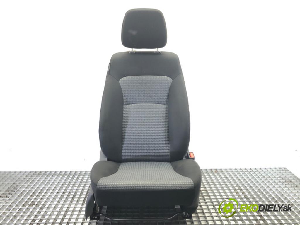 SUZUKI SX4 S-CROSS (JY) 2013 - 2022    1.4 Hybrid (Mild Hybrid) (AKK 414) 95 kW [129 KM]   Sedadlo pravy predný 