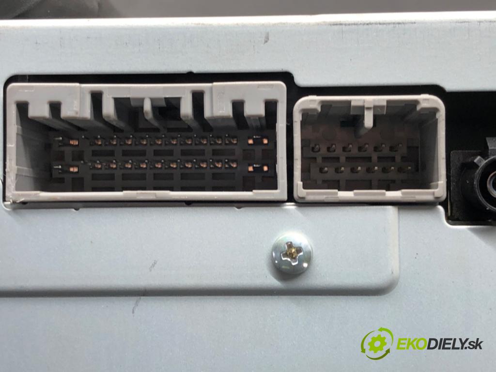 SUZUKI SX4 S-CROSS (JY) 2013 - 2022    1.4 Hybrid (Mild Hybrid) (AKK 414) 95 kW [129 KM]   RADIO Navigácia 3A102-63T30 (Audio zariadenia)