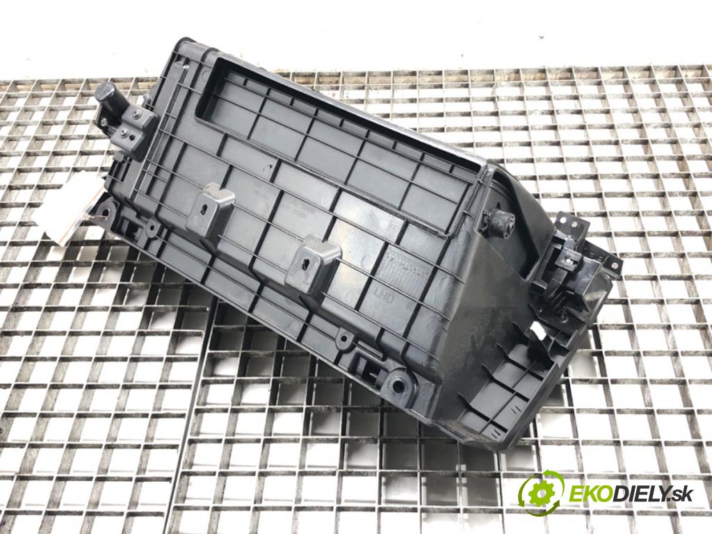 HYUNDAI ELANTRA V sedan (MD, UD) 2010 - 2022    1.6 97 kW [132 KM] benzyna 2011 - 2015  Priehradka, kastlík spolujazdca 84540-3X000 (Priehradky, kastlíky)