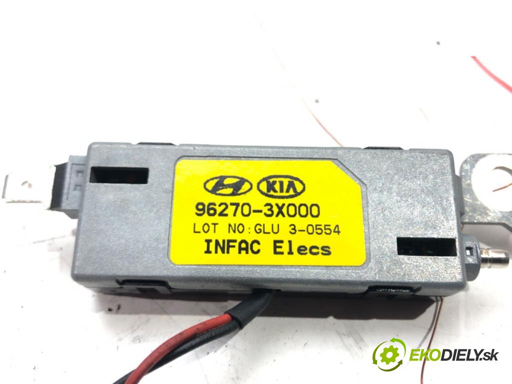 HYUNDAI ELANTRA V sedan (MD, UD) 2010 - 2022    1.6 97 kW [132 KM] benzyna 2011 - 2015  Zosilňovač Antenní: 96270-3X000 (Zosilňovače)