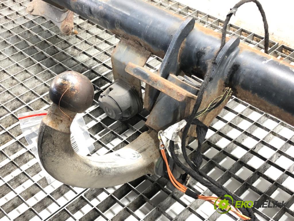 MERCEDES-BENZ KLASA M (W164) 2005 - 2012    ML 420 CDI 4-matic (164.128) 225 kW [306 KM] olej   Hák tažné zařízení A1643100937