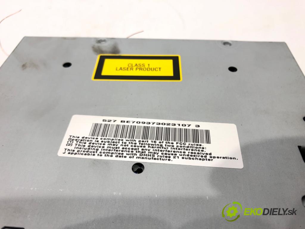 MERCEDES-BENZ KLASA M (W164) 2005 - 2012    ML 420 CDI 4-matic (164.128) 225 kW [306 KM] olej   RADIO A1648705589 (Audio zariadenia)