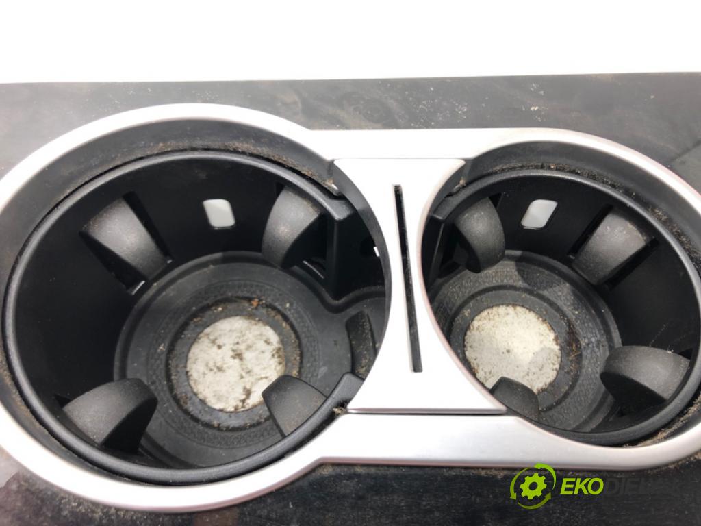 MERCEDES-BENZ KLASA M (W164) 2005 - 2012    ML 420 CDI 4-matic (164.128) 225 kW [306 KM] olej   Držiak na nápoje  (Úchyty, držiaky na nápoje)