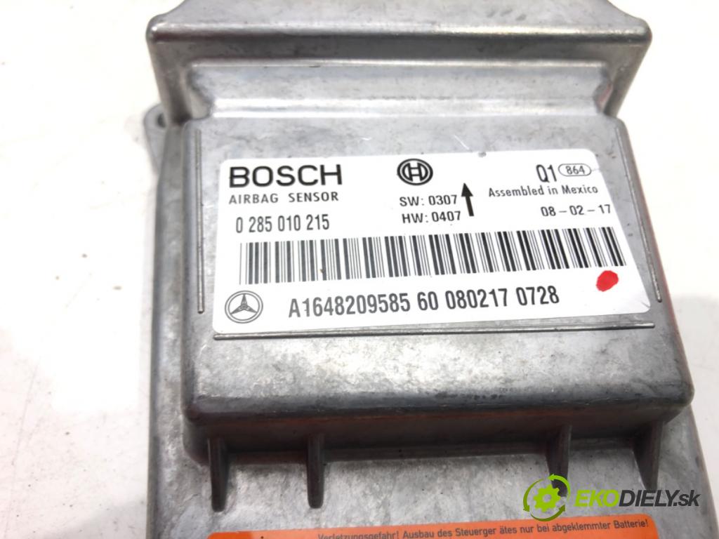 MERCEDES-BENZ KLASA M (W164) 2005 - 2012    ML 420 CDI 4-matic (164.128) 225 kW [306 KM] olej   senzor airbag A1648209585 (Snímače)