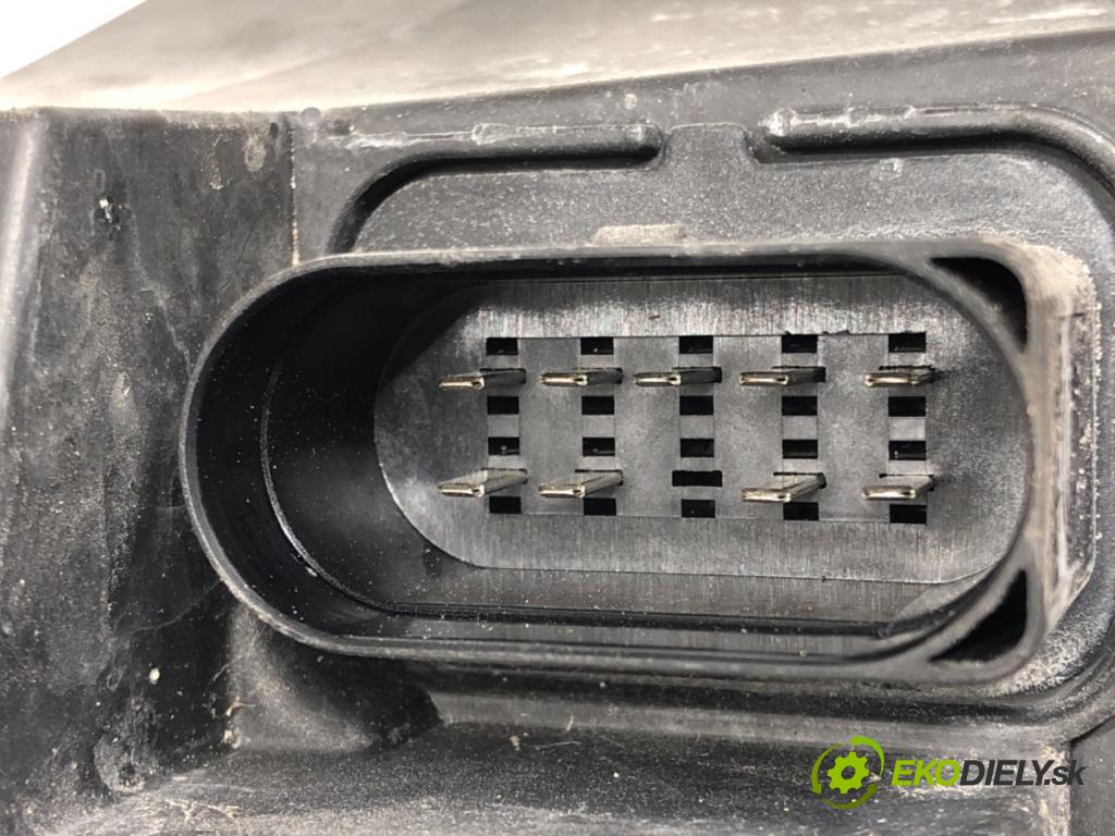 FORD FOCUS I (DAW, DBW) 1998 - 2009    ST170 127 kW [173 KM] benzyna 2002 - 2004  Svetlomet ľavy XENON