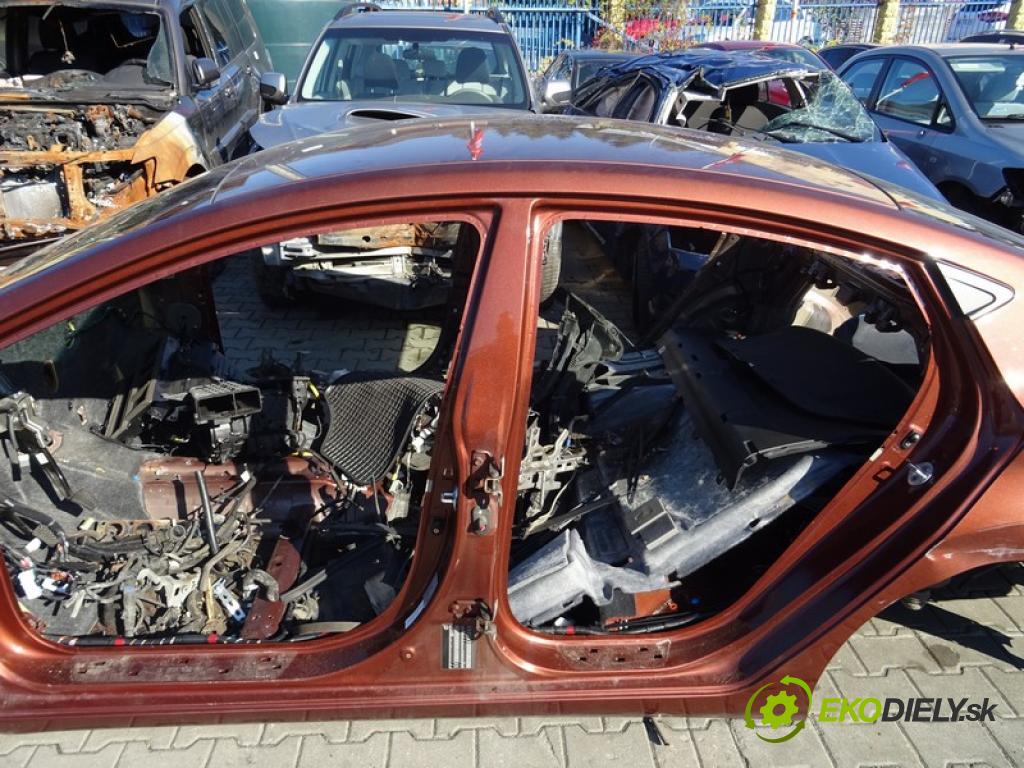 HYUNDAI ELANTRA V sedan (MD, UD) 2010 - 2022    1.6 97 kW [132 KM] benzyna 2011 - 2015  ČTVRŤÁK blatník zadní část pravý střecha POŠTY: prahy
