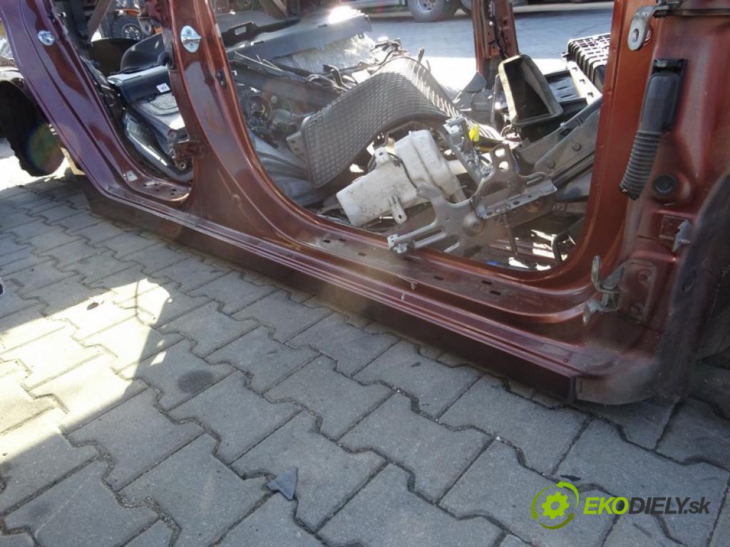 HYUNDAI ELANTRA V sedan (MD, UD) 2010 - 2022    1.6 97 kW [132 KM] benzyna 2011 - 2015  ČTVRŤÁK blatník zadní část pravý střecha POŠTY: prahy