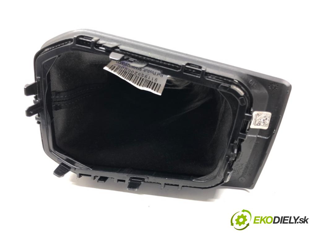 RENAULT CLIO V liftback 2021 67 kW TCe 90 (B7MT) 999 Rámček 911959200000