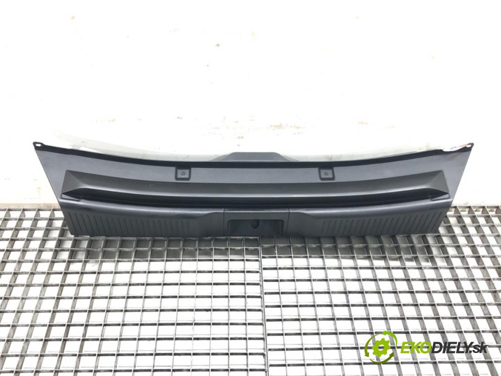 SUZUKI SX4 liftback 2022 95 kW 1.4 Hybrid (Mild Hybrid) (AKK 414) 1373 Clona PASA zadného kufra 76191-63T0