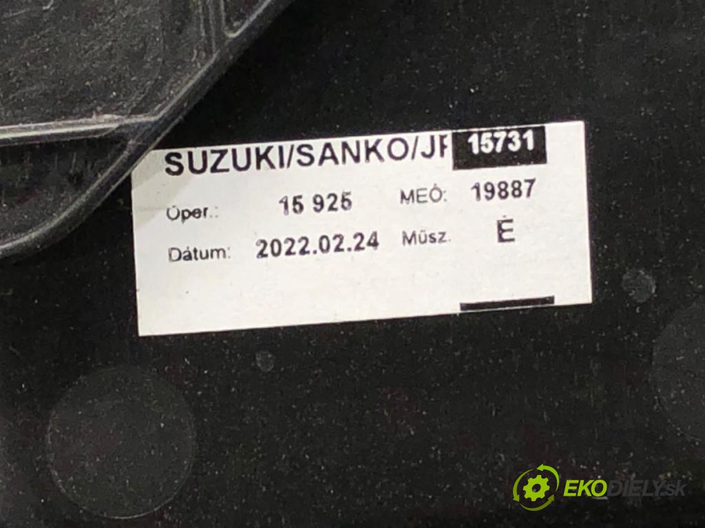 SUZUKI SX4 liftback 2022 95 kW 1.4 Hybrid (Mild Hybrid) (AKK 414) 1373 Clona PASA zadného kufra 76191-63T0