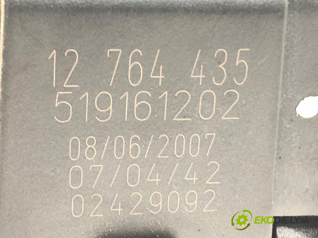 SAAB 9-3 (YS3F, E79, D79, D75) 2002 - 2015    1.9 TiD 88 kW [120 KM] olej napędowy 2004 - 2015  modul BSI 12764435 (Pojistkové skříňky)