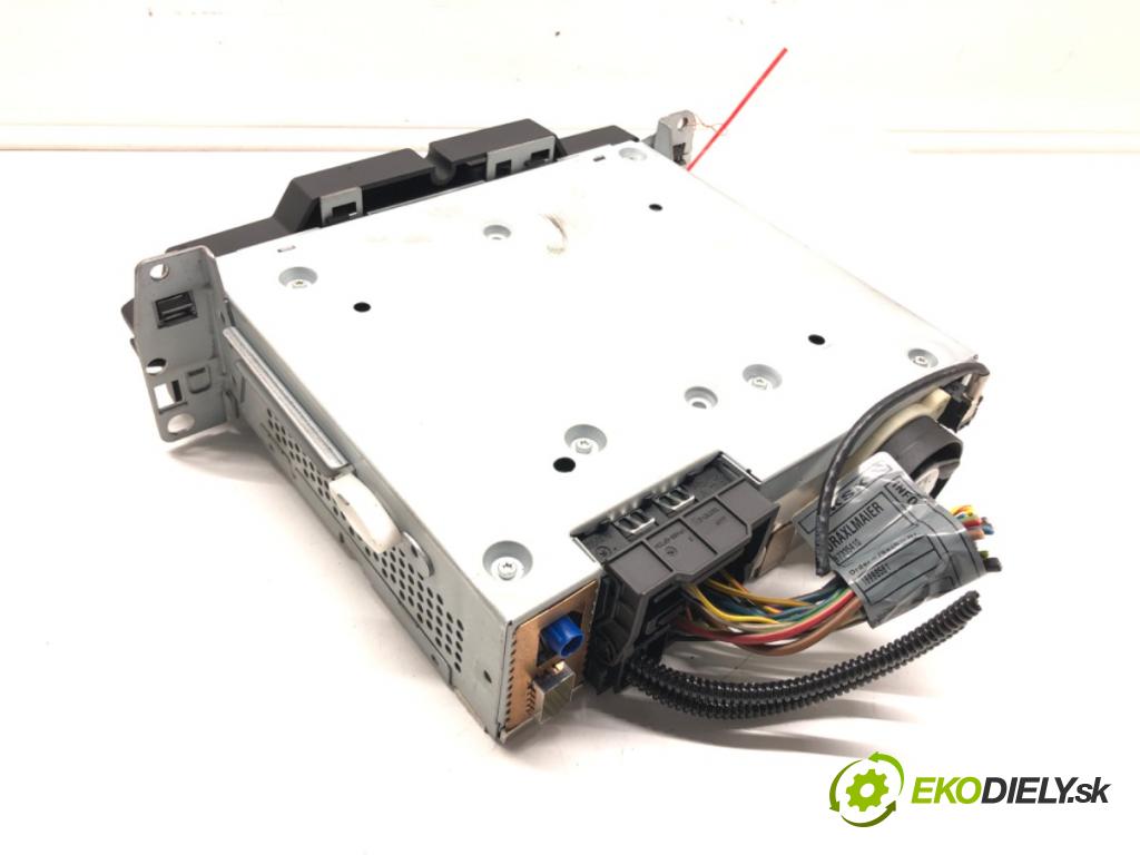 BMW 1 (E87) 2003 - 2013    118 d 90 kW [122 KM] olej napędowy 2004 - 2007  čítač navigácie 6955521 (Ostatné)