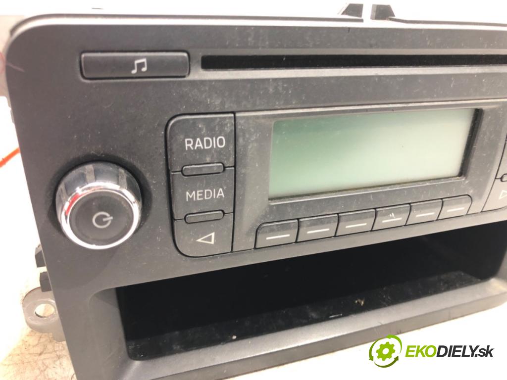 SKODA RAPID (NH3, NK3, NK6) 2012 - 2022    1.6 TDI 66 kW [90 KM] olej napędowy 2013 - 2015  RADIO 5J0035152C (Audio zariadenia)