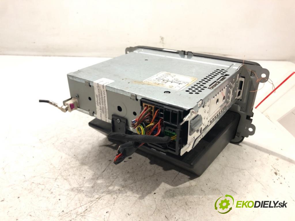 SKODA RAPID (NH3, NK3, NK6) 2012 - 2022    1.6 TDI 66 kW [90 KM] olej napędowy 2013 - 2015  RADIO 5J0035152C (Audio zariadenia)